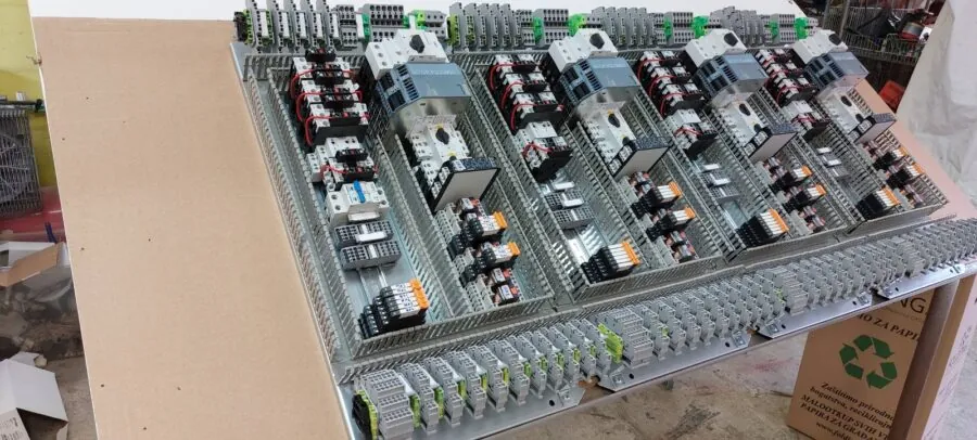 Moving Gantry System – Rolling Stock. - Eleng dizajn 